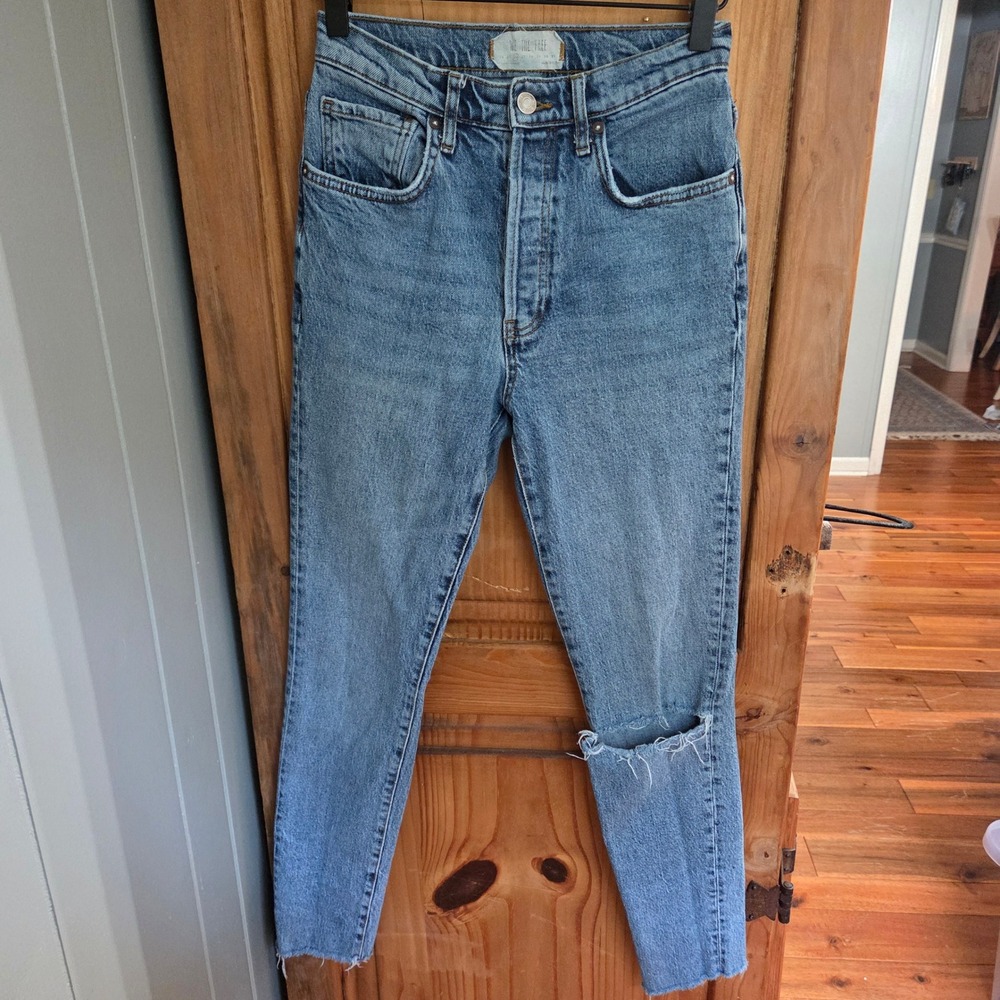 We The Free High Rise Mom Jeans Distressed Denim Button Fly Women's Sz 26